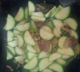 哪些瓜可以切瓜炒肉吃,巧用这些瓜类，炒出香浓瓜肉佳肴