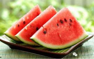 勺子长柄吃瓜,夏日清凉新体验